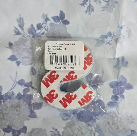 Blue Pearl Letter Patch - Picture 2 of 4